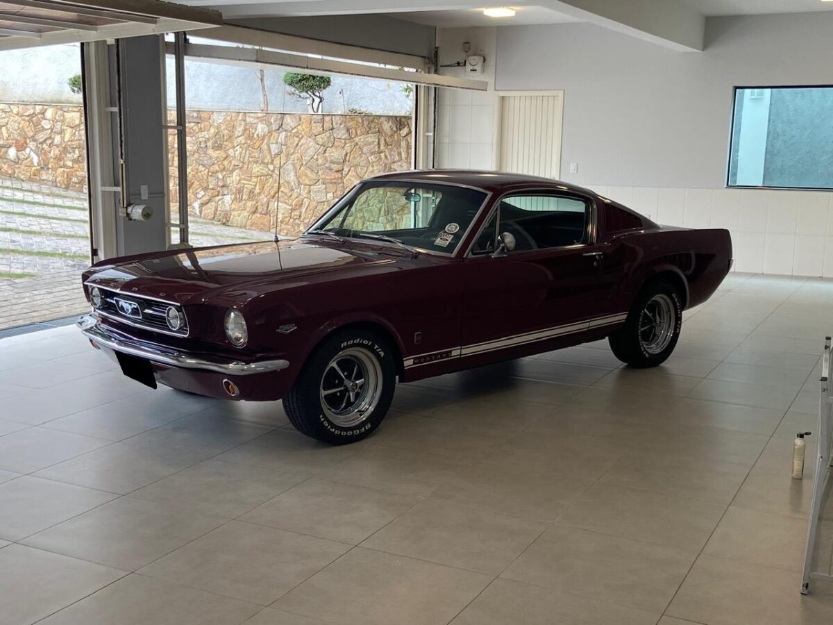 Ford_Mustang_1966_Fastback