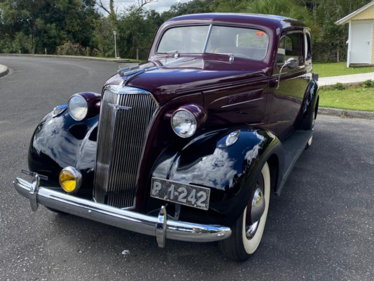 Chevrolet_1937_Master
