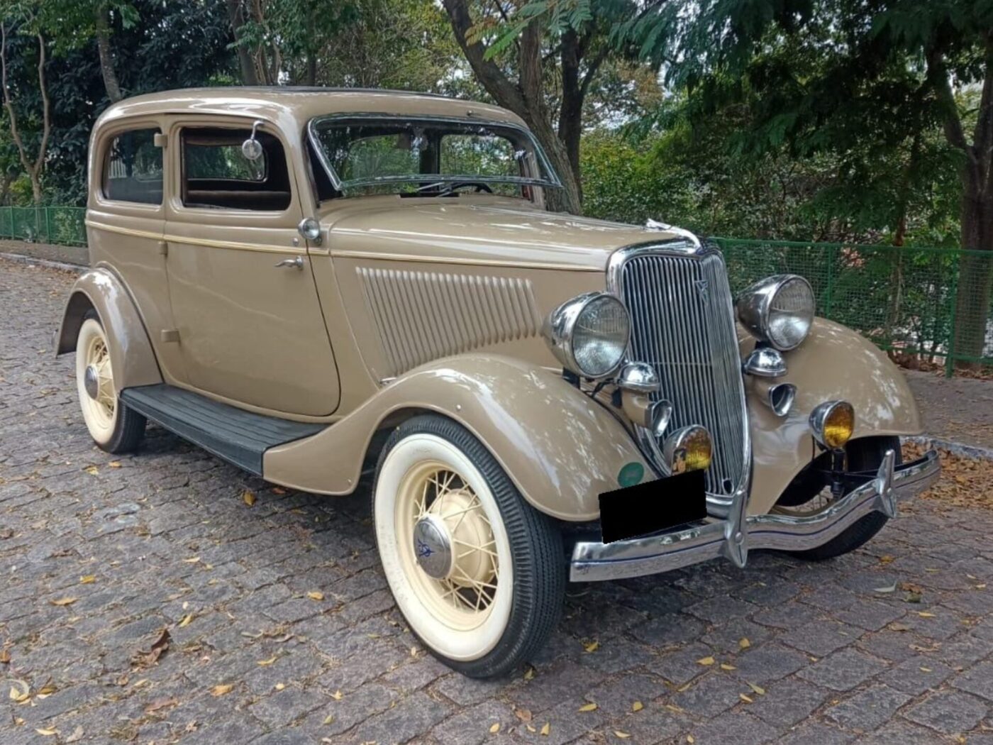 Ford 1934 Tudor